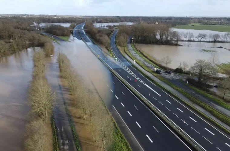 Наводнения во Франции: Уровень воды в некоторых реках побил многолетние рекорды