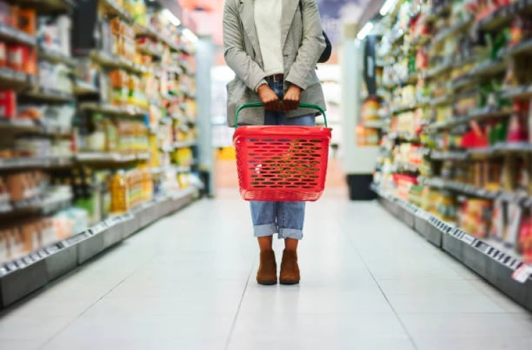 ANSA: "Будьте особо внимательны при покупке продуктов для праздничного стола"